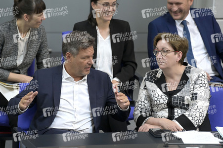 111. Sitzung des Deutschen Bundestages in Berlin