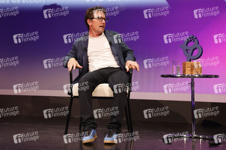 Verleihung des Frontier Award an Michael J. Fox in München