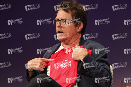 Verleihung des Frontier Award an Michael J. Fox in München