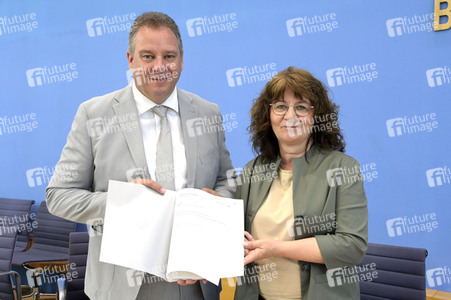 Bundespressekonferenz Jahresbericht 2022 des Petitionsausschusses in Berlin