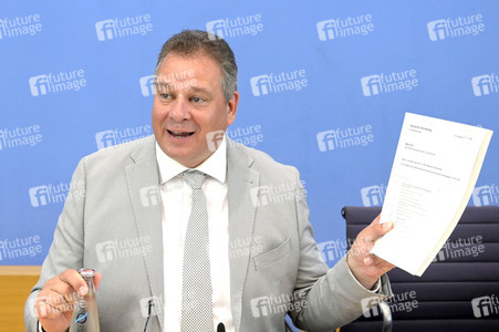 Bundespressekonferenz Jahresbericht 2022 des Petitionsausschusses in Berlin