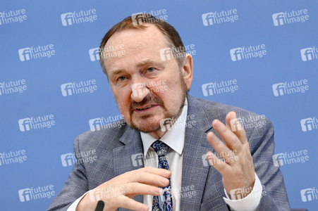 Bundespressekonferenz Jahresbericht 2022 des Petitionsausschusses in Berlin