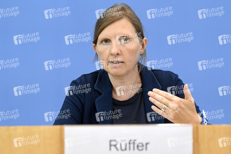Bundespressekonferenz Jahresbericht 2022 des Petitionsausschusses in Berlin
