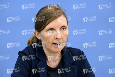Bundespressekonferenz Jahresbericht 2022 des Petitionsausschusses in Berlin