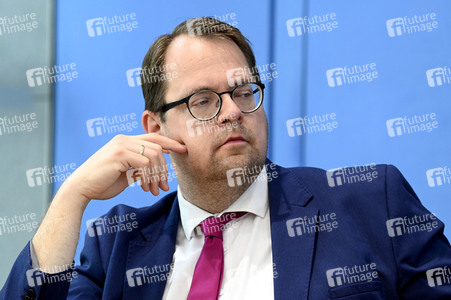 Bundespressekonferenz Jahresbericht 2022 des Petitionsausschusses in Berlin