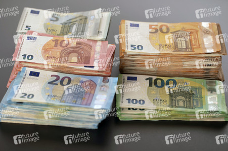 Symbolfoto Bargeld