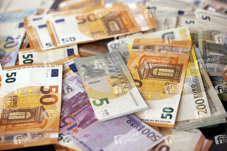 Symbolfoto Bargeld