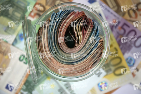 Symbolfoto Bargeld