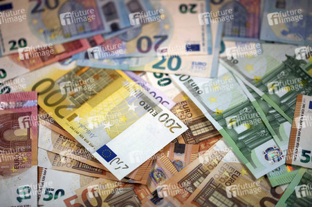 Symbolfoto Bargeld