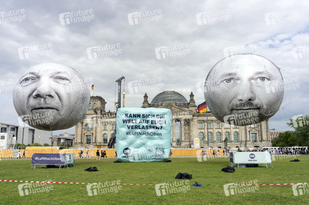 Aktion zur Einhaltung des Koalitionsvertrags in Berlin