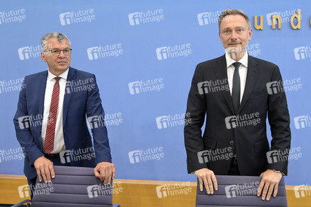 Bundespressekonferenz Regierungsentwurf für den Bundeshaushalt 2024 in Berlin