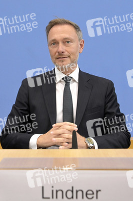 Bundespressekonferenz Regierungsentwurf für den Bundeshaushalt 2024 in Berlin