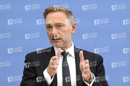 Bundespressekonferenz Regierungsentwurf für den Bundeshaushalt 2024 in Berlin