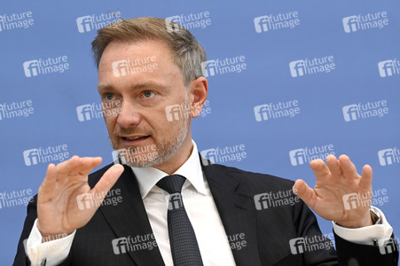 Bundespressekonferenz Regierungsentwurf für den Bundeshaushalt 2024 in Berlin
