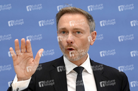 Bundespressekonferenz Regierungsentwurf für den Bundeshaushalt 2024 in Berlin