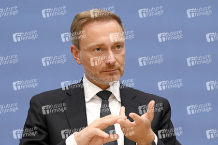 Bundespressekonferenz Regierungsentwurf für den Bundeshaushalt 2024 in Berlin