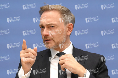 Bundespressekonferenz Regierungsentwurf für den Bundeshaushalt 2024 in Berlin
