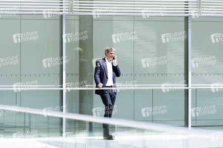 Politiker vor den Fraktionssitzungen im Bundestag in Berlin