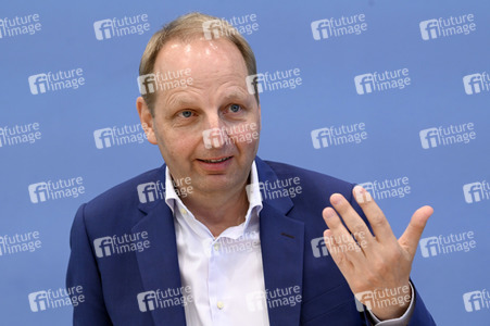 Bundespressekonferenz BVerfG Entscheidung zum Gebäudeenergiegesetz in Berlin