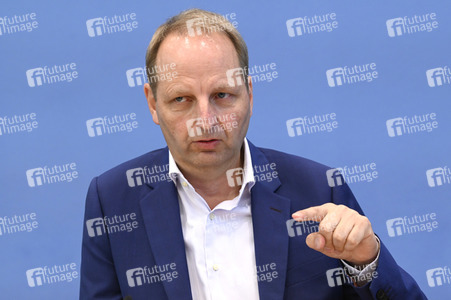 Bundespressekonferenz BVerfG Entscheidung zum Gebäudeenergiegesetz in Berlin