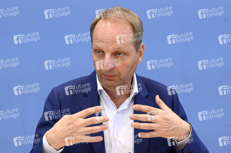 Bundespressekonferenz BVerfG Entscheidung zum Gebäudeenergiegesetz in Berlin