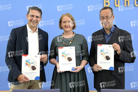 Bundespressekonferenz Kinderreport 2023 in Berlin