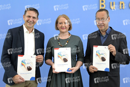 Bundespressekonferenz Kinderreport 2023 in Berlin