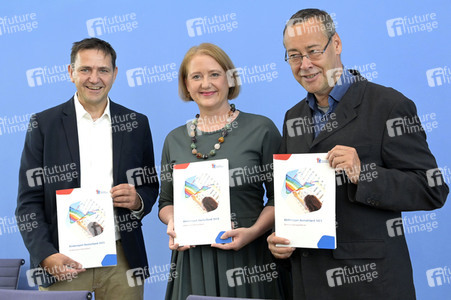 Bundespressekonferenz Kinderreport 2023 in Berlin