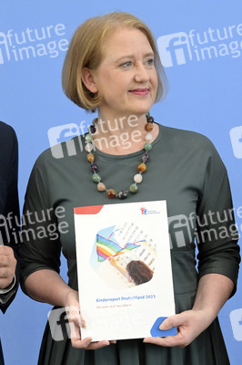 Bundespressekonferenz Kinderreport 2023 in Berlin