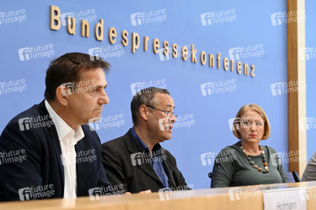 Bundespressekonferenz Kinderreport 2023 in Berlin