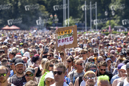 Rave The Planet Techno-Parade in Berlin