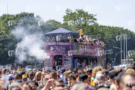 Rave The Planet Techno-Parade in Berlin