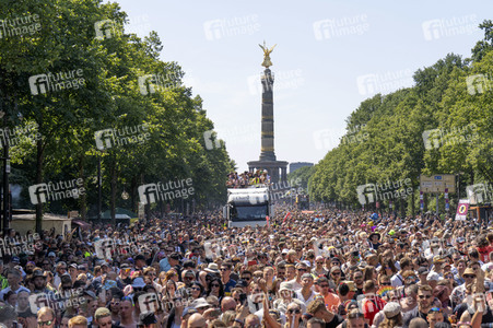 Rave The Planet Techno-Parade in Berlin