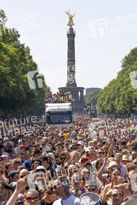 Rave The Planet Techno-Parade in Berlin