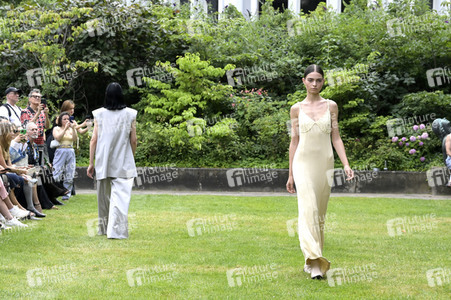 Bobkova Fashion Show auf der Berlin Fashion Week S/S 2024