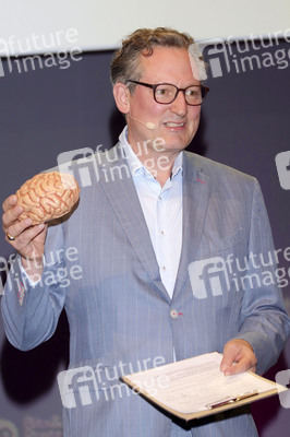 Verleihung des Frontier Award an Michael J. Fox in München