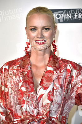 William Fan Fashion Show auf der Berlin Fashion Week S/S 2024