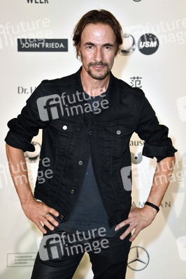 William Fan Fashion Show auf der Berlin Fashion Week S/S 2024