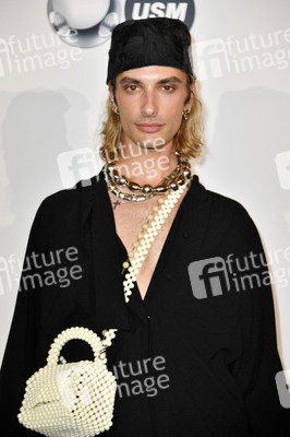William Fan Fashion Show auf der Berlin Fashion Week S/S 2024
