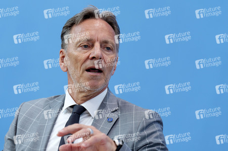 Bundespressekonferenz Lagebild häusliche Gewalt und Start der Studie LeSuBia in Berlin
