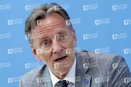 Bundespressekonferenz Lagebild häusliche Gewalt und Start der Studie LeSuBia in Berlin