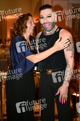 Anja Gockel Fashion Show 'Air' auf der Berlin Fashion Week Spring/Summer 2024 in Berlin