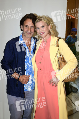 Anja Gockel Fashion Show 'Air' auf der Berlin Fashion Week Spring/Summer 2024 in Berlin