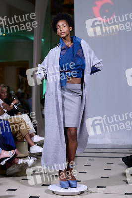 Anja Gockel Fashion Show 'Air' auf der Berlin Fashion Week Spring/Summer 2024 in Berlin