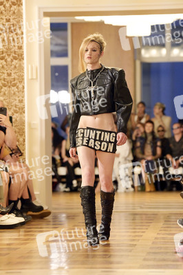 Namilia Fashion Show auf der Berlin Fashion Week S/S 2024