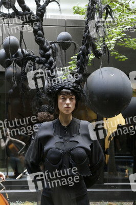 Esther Perbandt Fashion Show auf der Berlin Fashion Week S/S 2024
