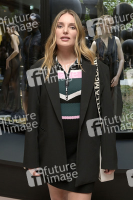 Esther Perbandt Fashion Show auf der Berlin Fashion Week S/S 2024