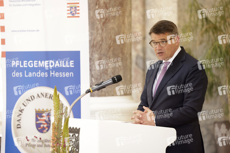 Verleihung der Hessischen Pflegemedaille in Wiesbaden