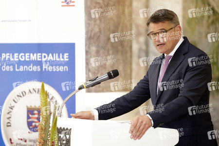 Verleihung der Hessischen Pflegemedaille in Wiesbaden