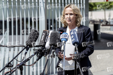 Pressestatements nach der 69. Sitzung des Bundeskabinetts in Berlin